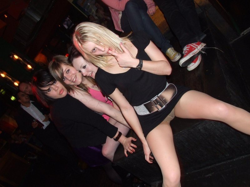 Засветы пьяных девушек