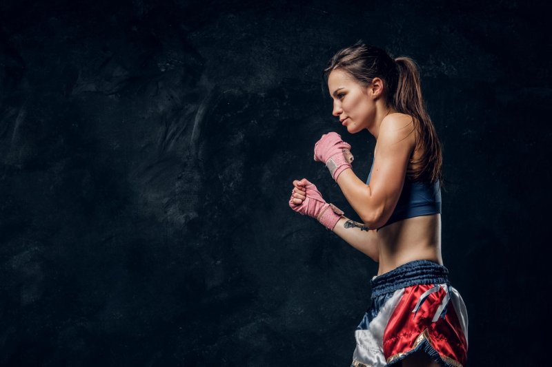 Девушка бокс