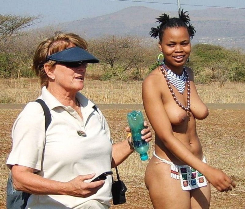 Голые женщины в африке