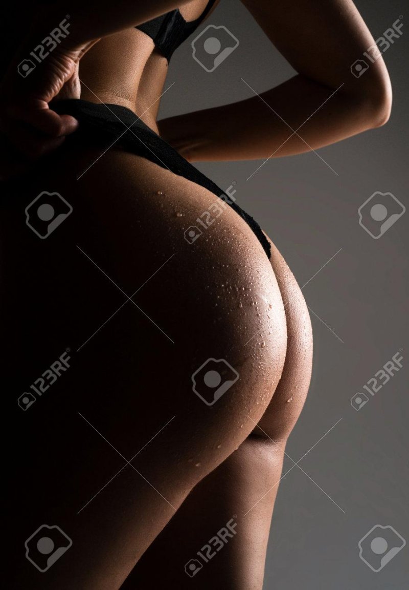 Красивые женские ягодицы