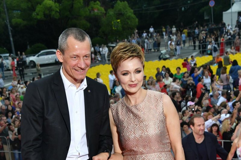 Дарья повереннова с мужем