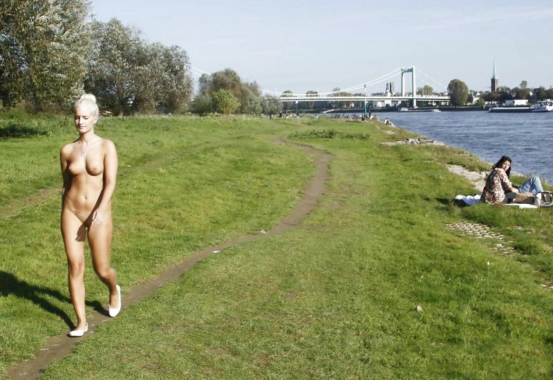 Прогулка голышом