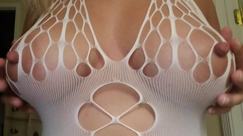 Большие соски в сеточку