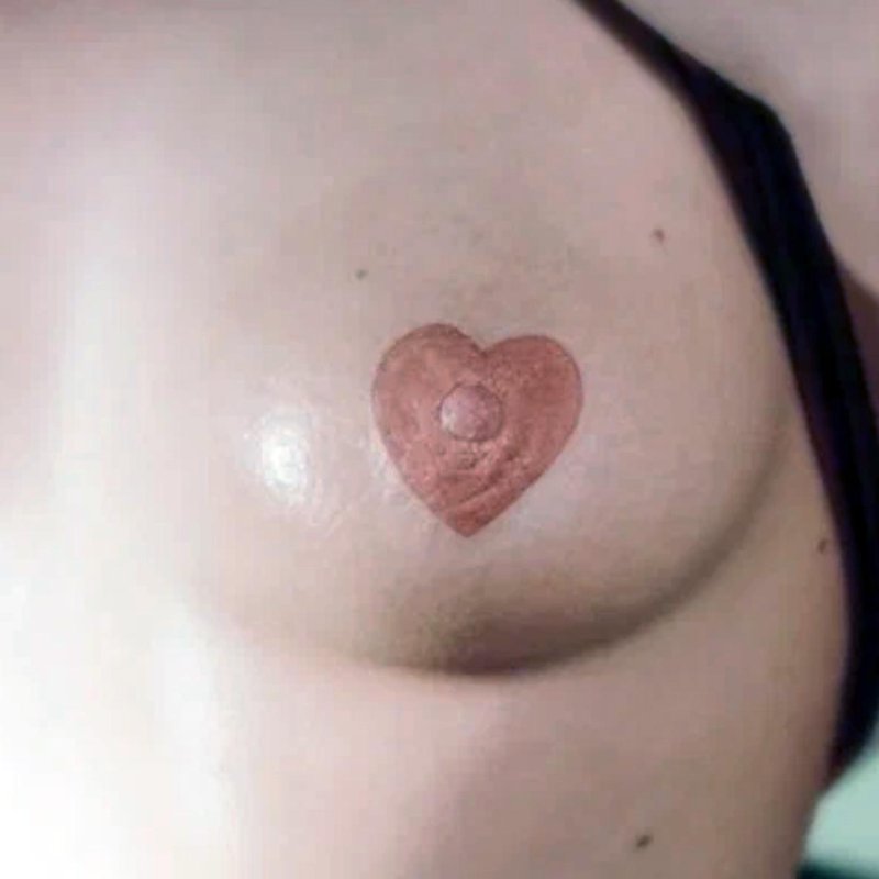 Женские соски в форме сердца