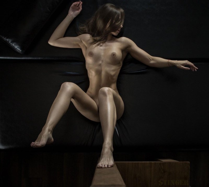 Худенькие девушки ню