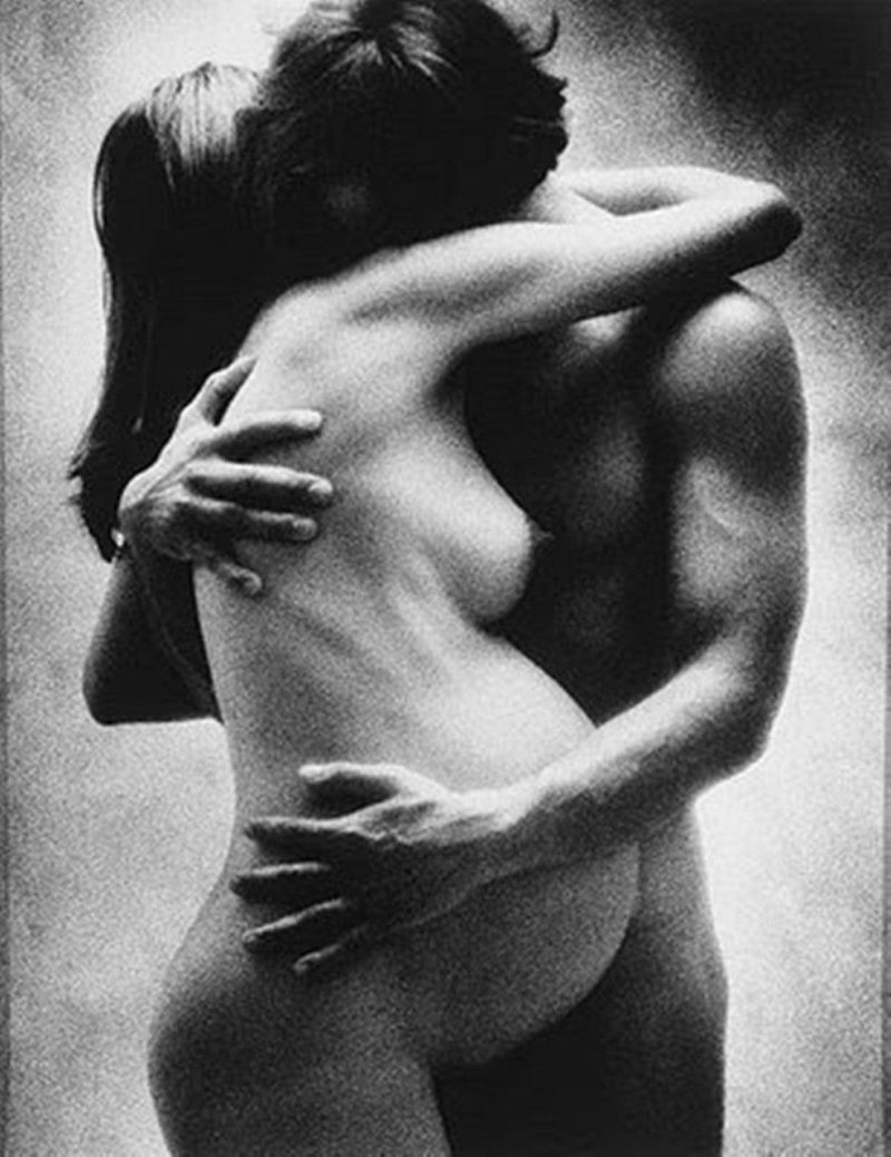 Объятия эротика