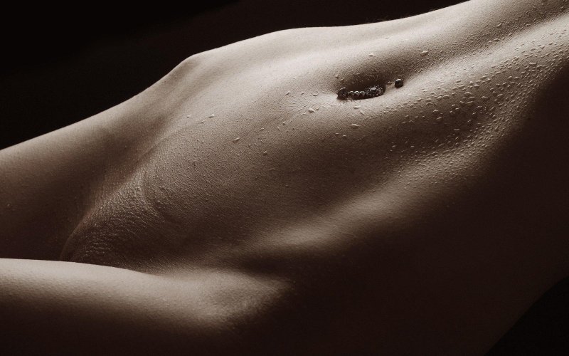 Красивый животик и лобок