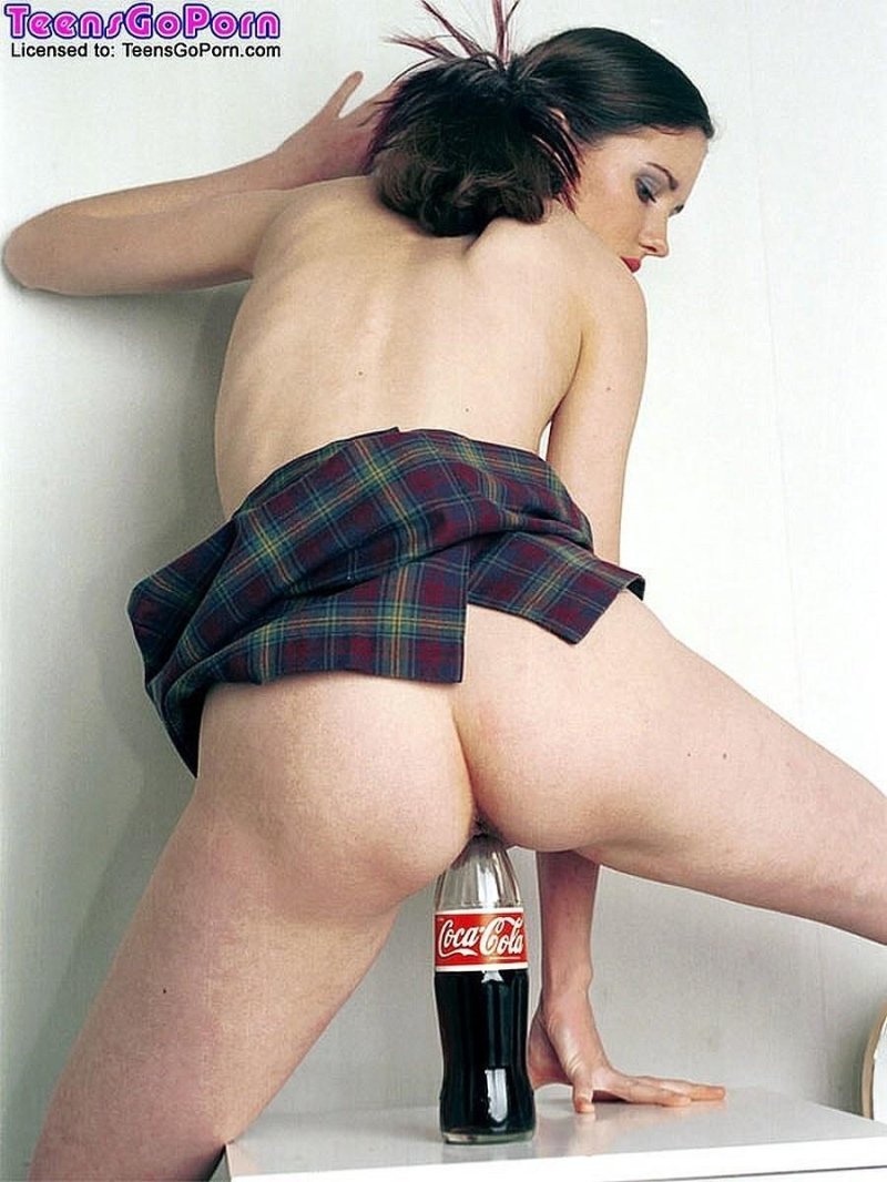 Бутылка кола