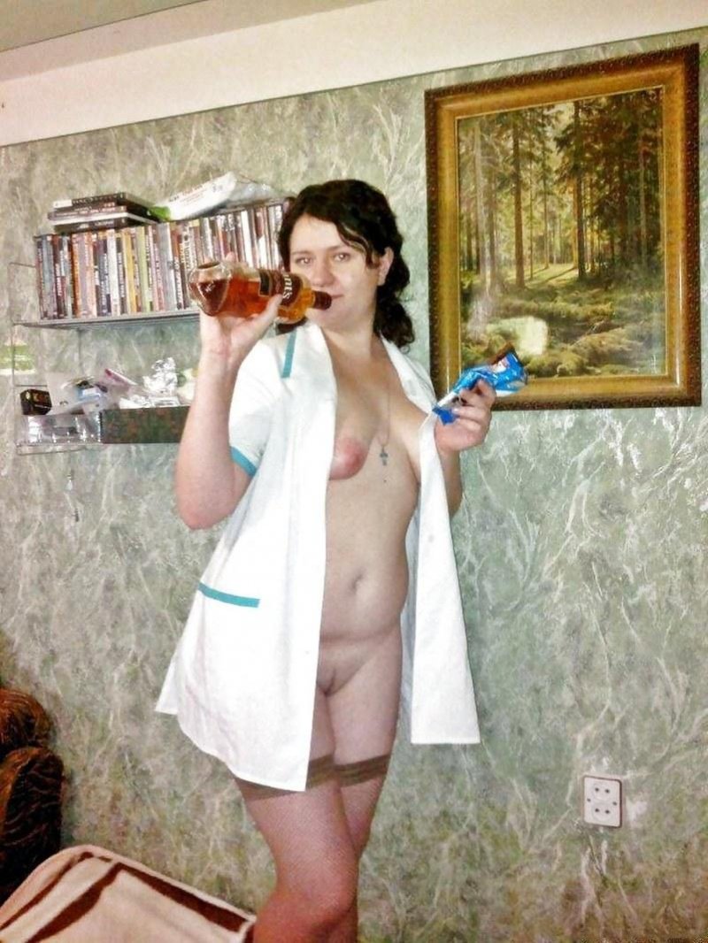 Голые женщины в халатах любительские