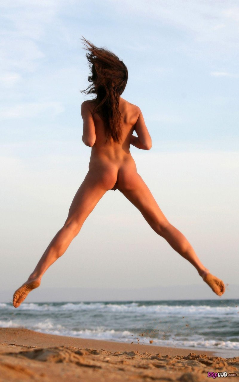 Красивые голые спортсменки