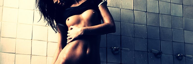 Голые девушки в душе