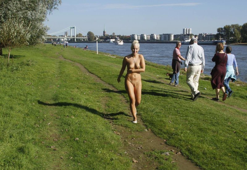 Прогулка голышом в санкт-петербурге