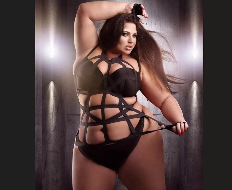 Модель плюс ясмин фокс