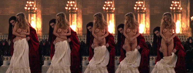 Лор марсак голая интервью с вампиром