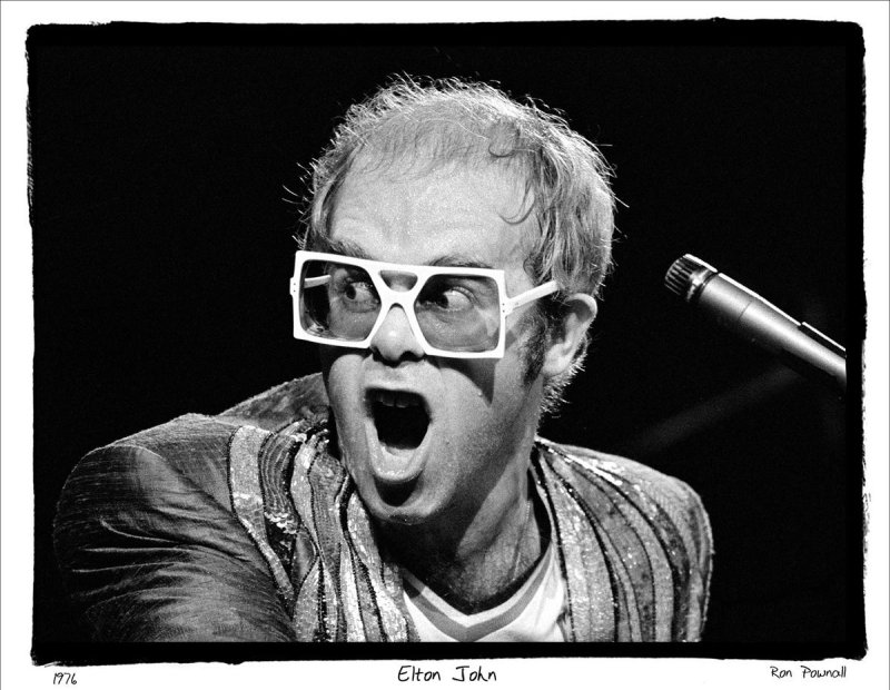 Элтон джон