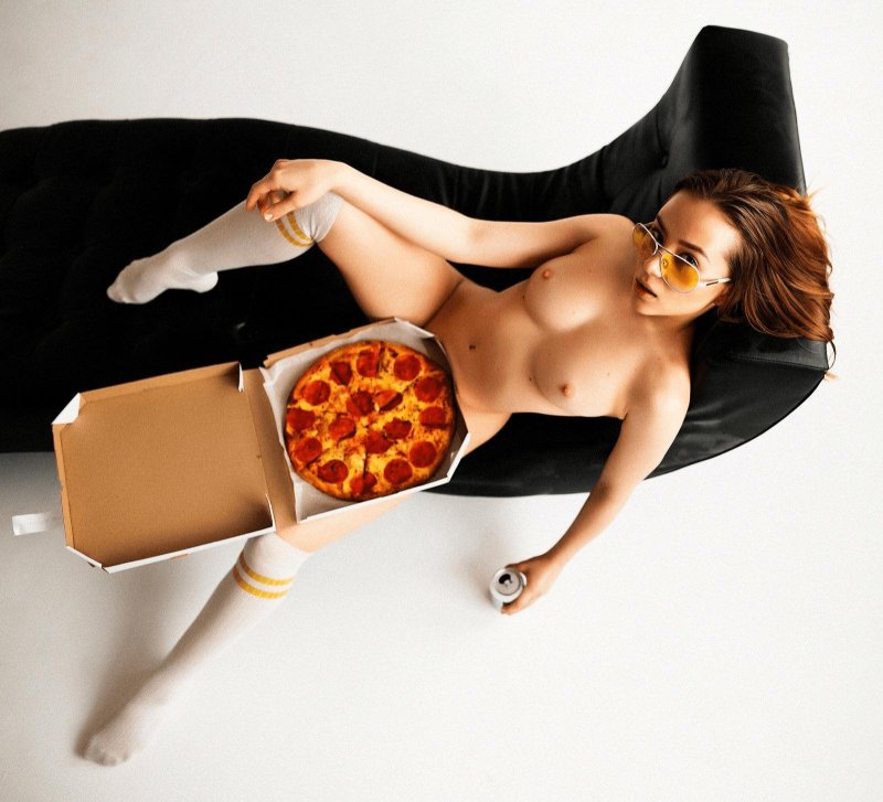 Голая пицца