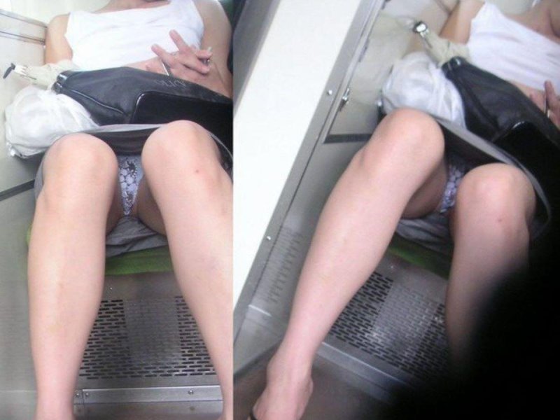 Подглядывание под юбками