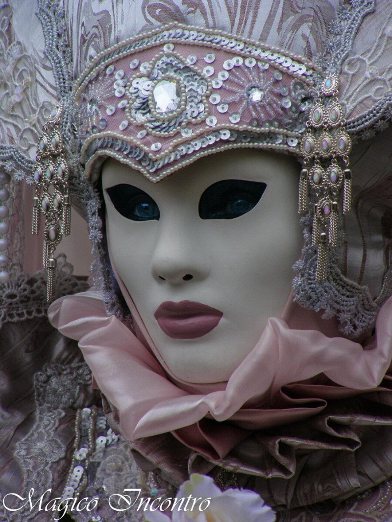 Венецианский карнавал коломбина