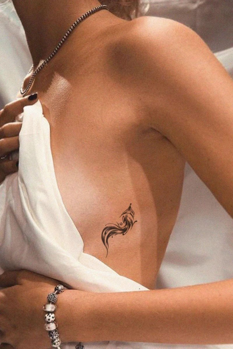 Татуировка небольшая