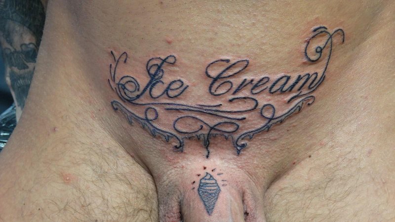 Мужские тату на лобке