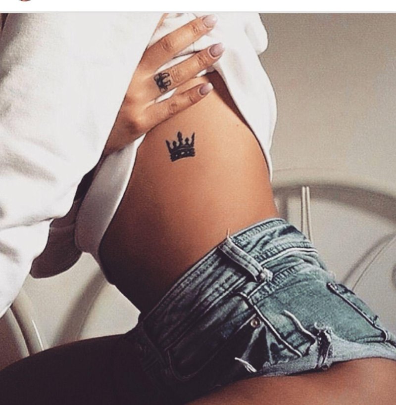 Корона тату для девушек