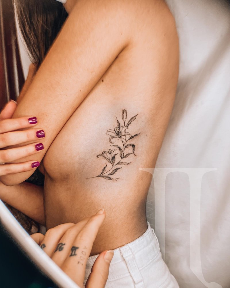 Женские татуировки маленькие