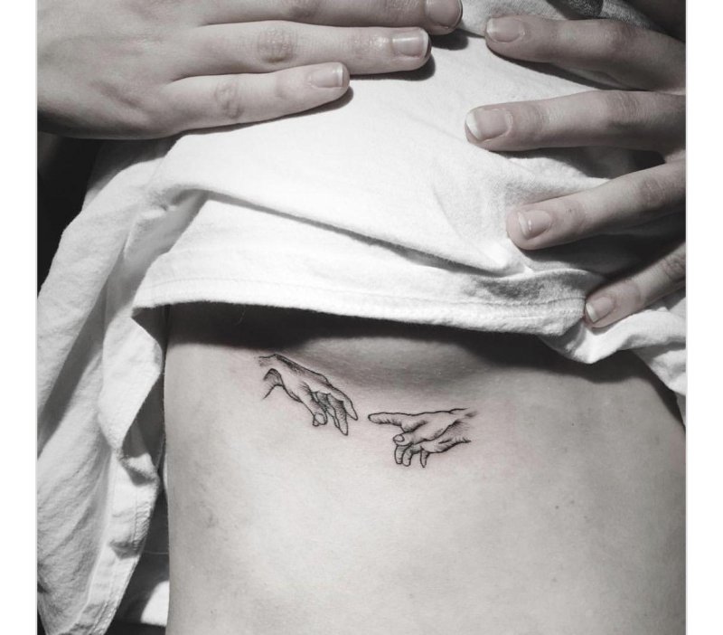 Тату на ребрах для девушек эскизы