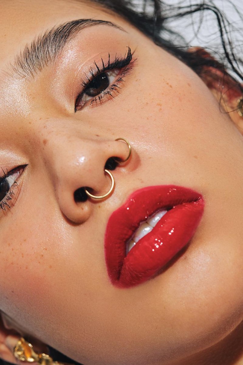 Пирсинги на лице