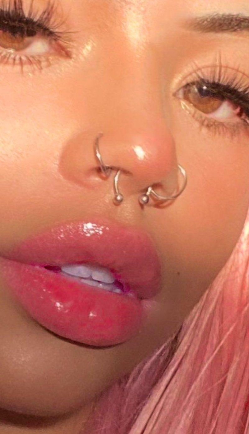 Пирсинг губы септум