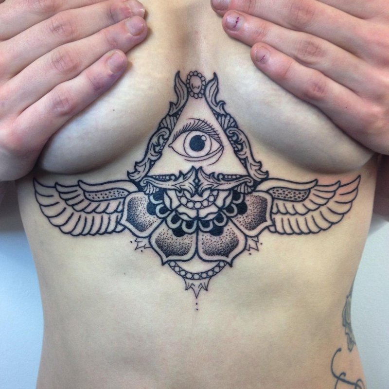 Всевидящее око тату