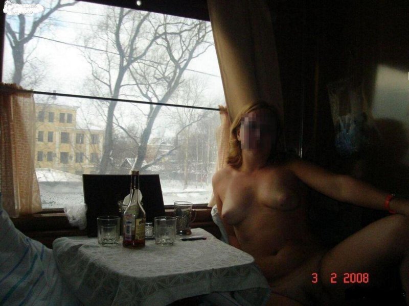 В купе поезда