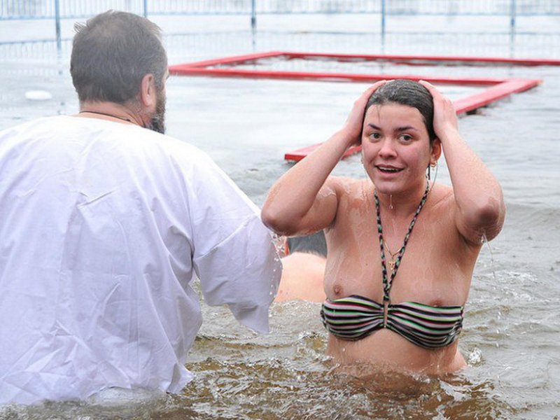 Крещение голые