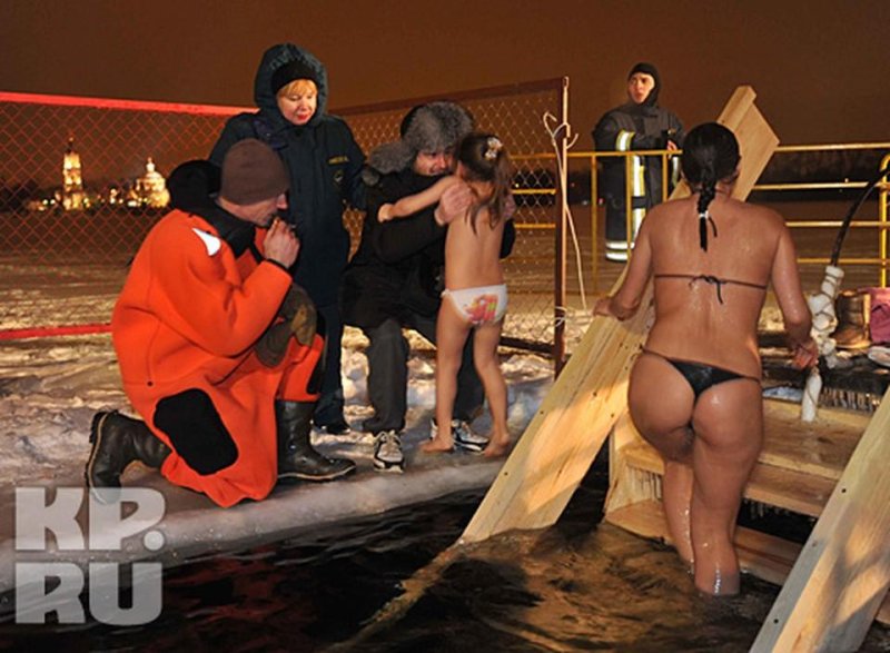 Крещенские купания женщин