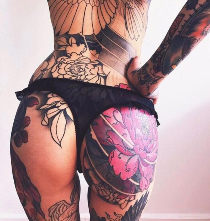 Тату девушек