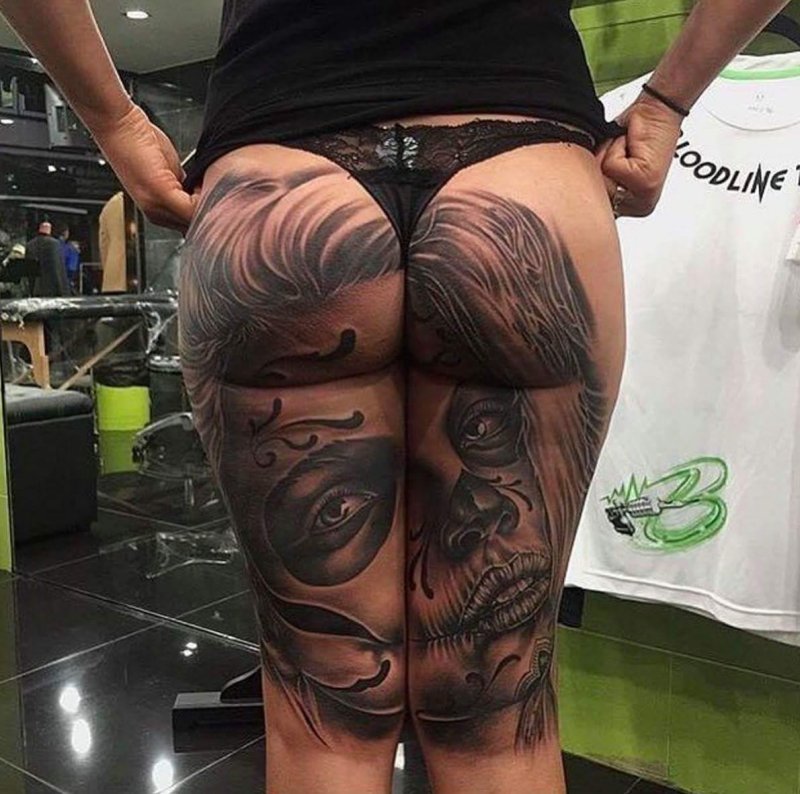 Тату под попой