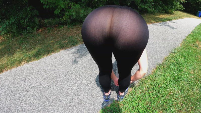 Задница в лосинах
