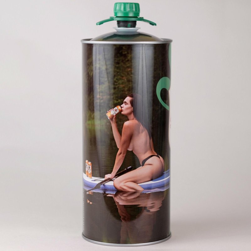 Металлическая бутылка