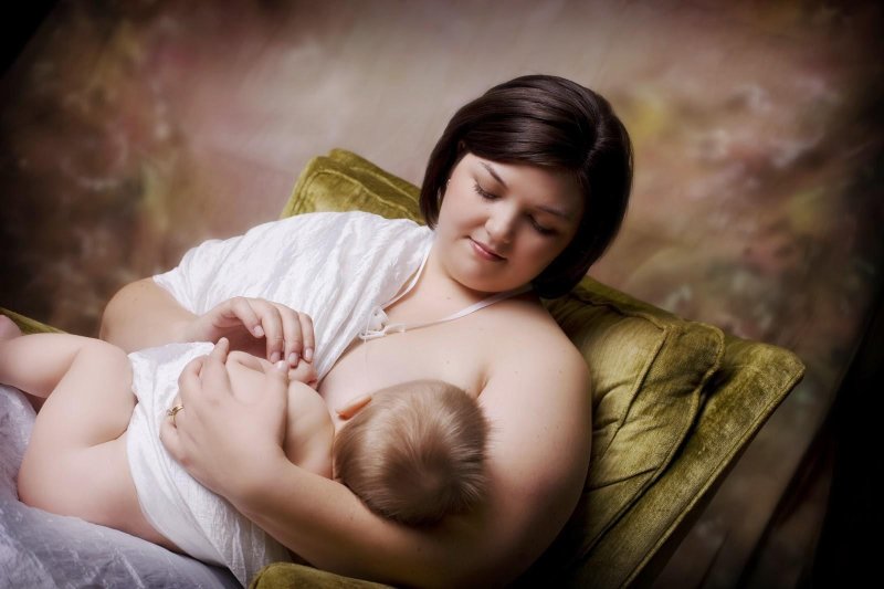 Грудное вскармливание взрослых детей