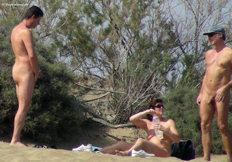 Мужчины вуайеристы голые