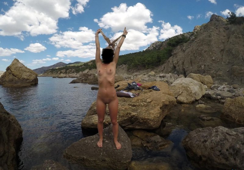 Голые в крыму