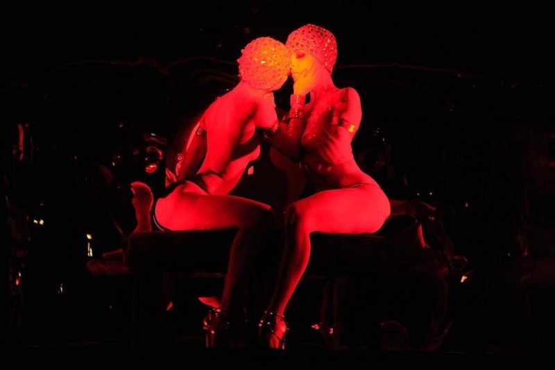 Кабаре crazy horse