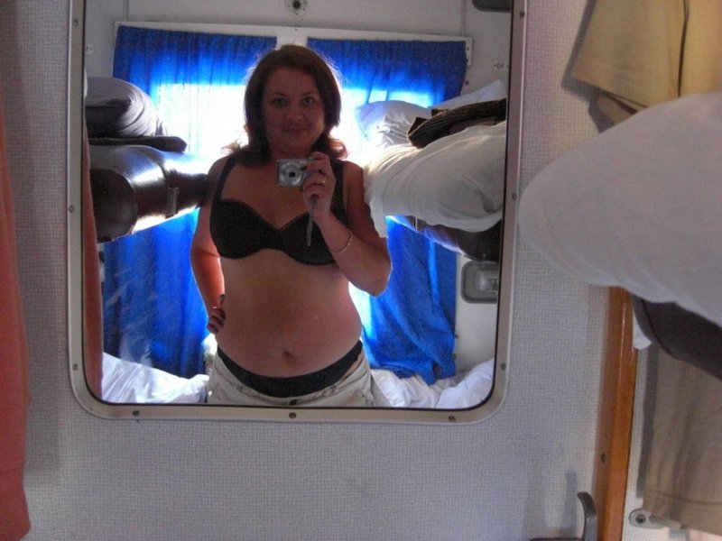 Голая жена в поезде частное