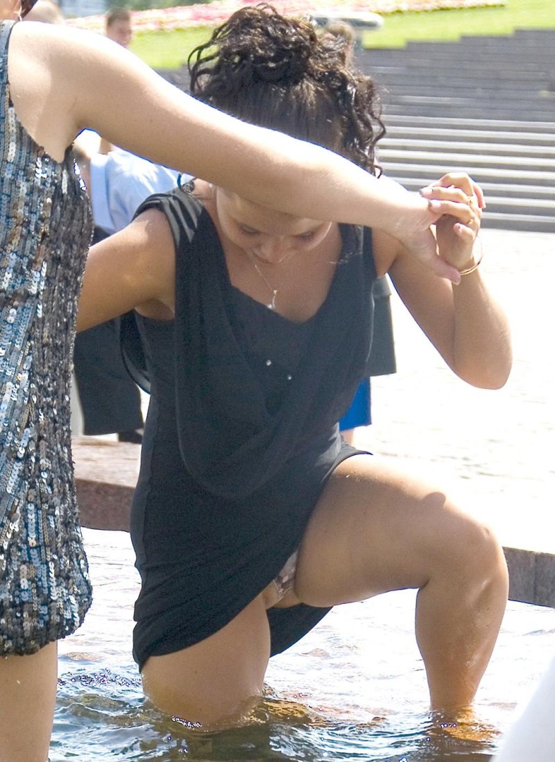 Пикантные засветы девушек