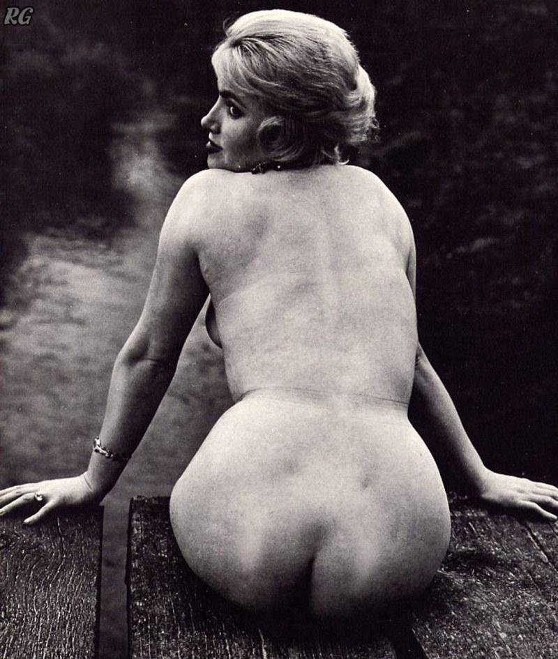 Голые дамы ретро сзади