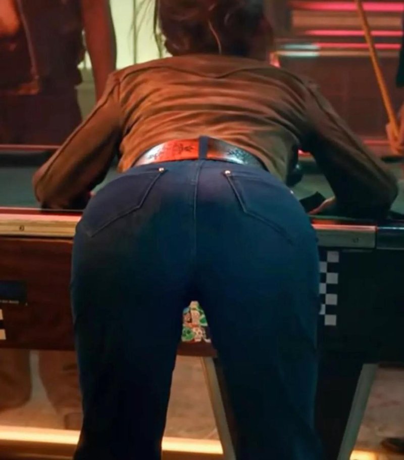 Сальма хайек жопа