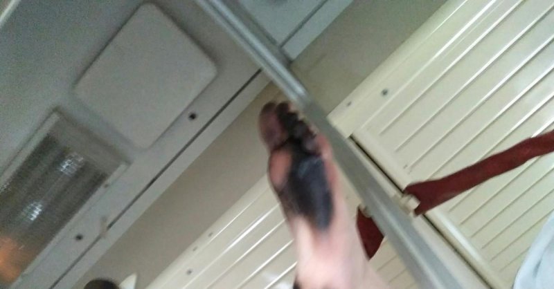 Плацкарт ноги