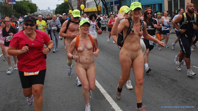 Забег голышом