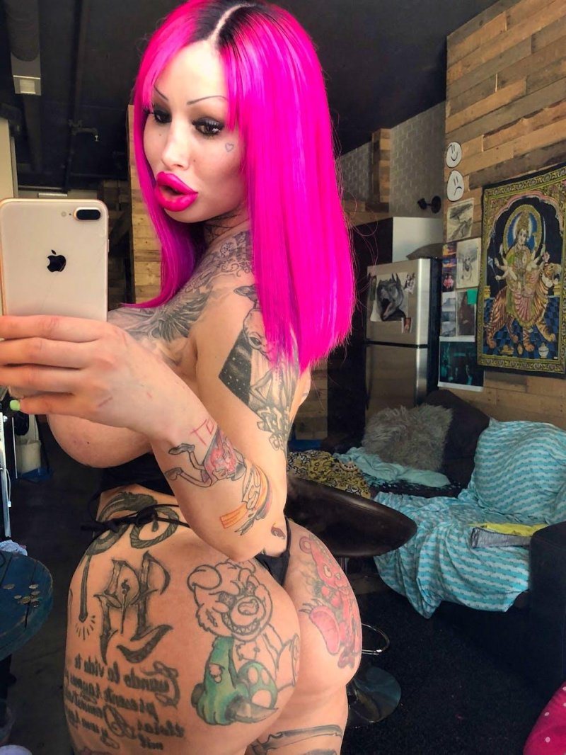 Канадская фрик модель мария магдалина