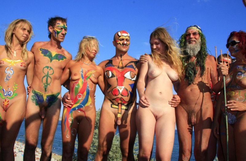 Праздники нудистов