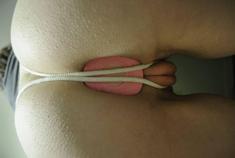 Девушки с натянутыми трусиками